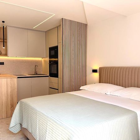 Marthinis Luxury Suites สปลิท ภายนอก รูปภาพ