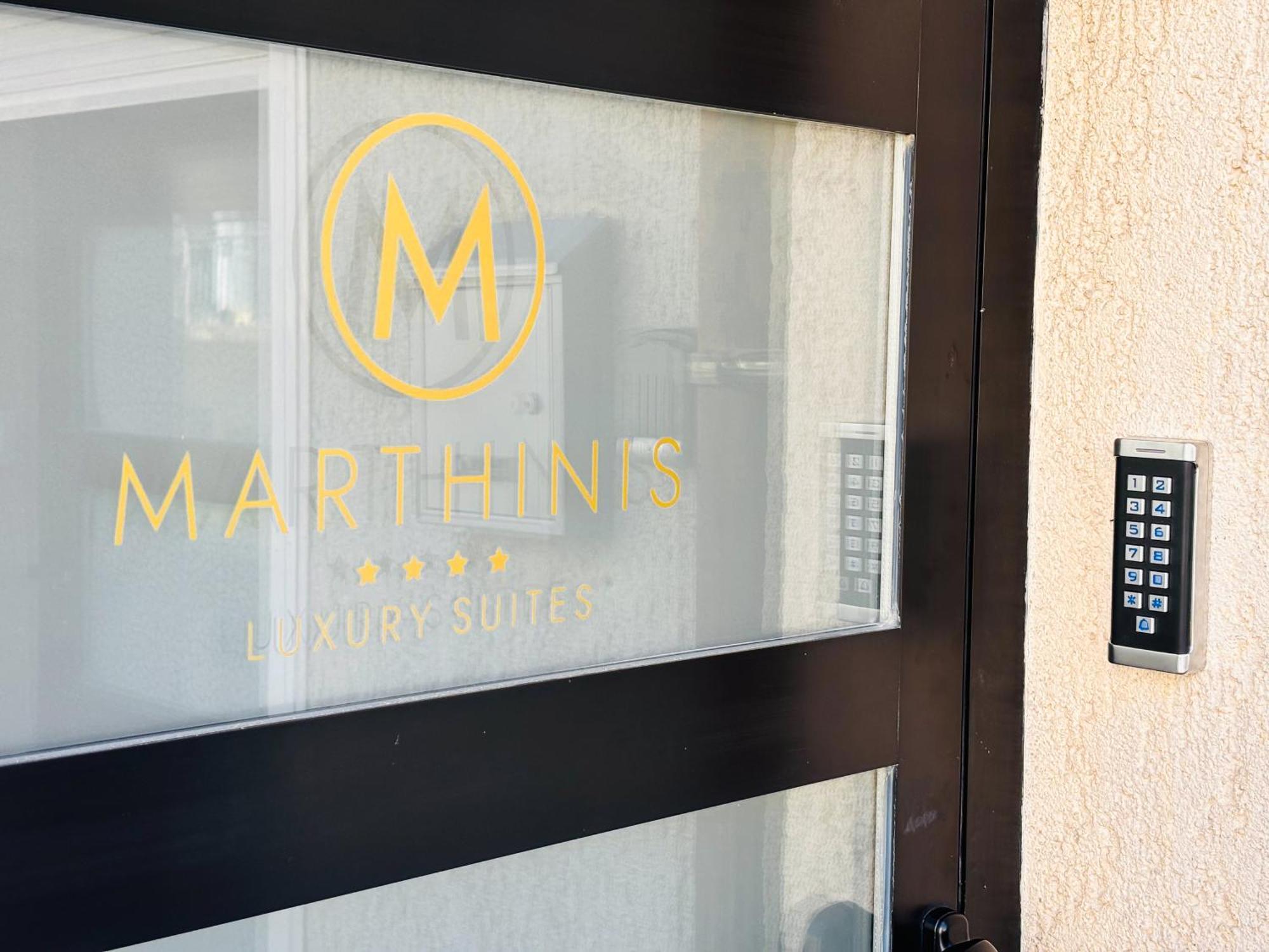 Marthinis Luxury Suites สปลิท ภายนอก รูปภาพ