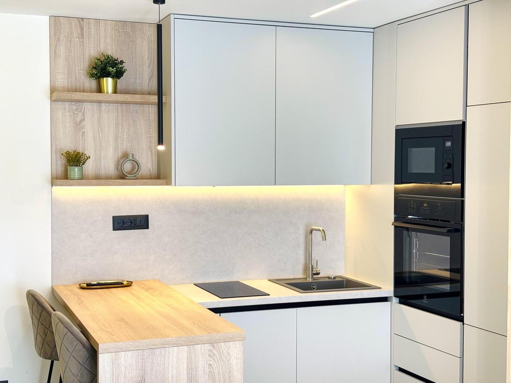 Marthinis Luxury Suites สปลิท ภายนอก รูปภาพ