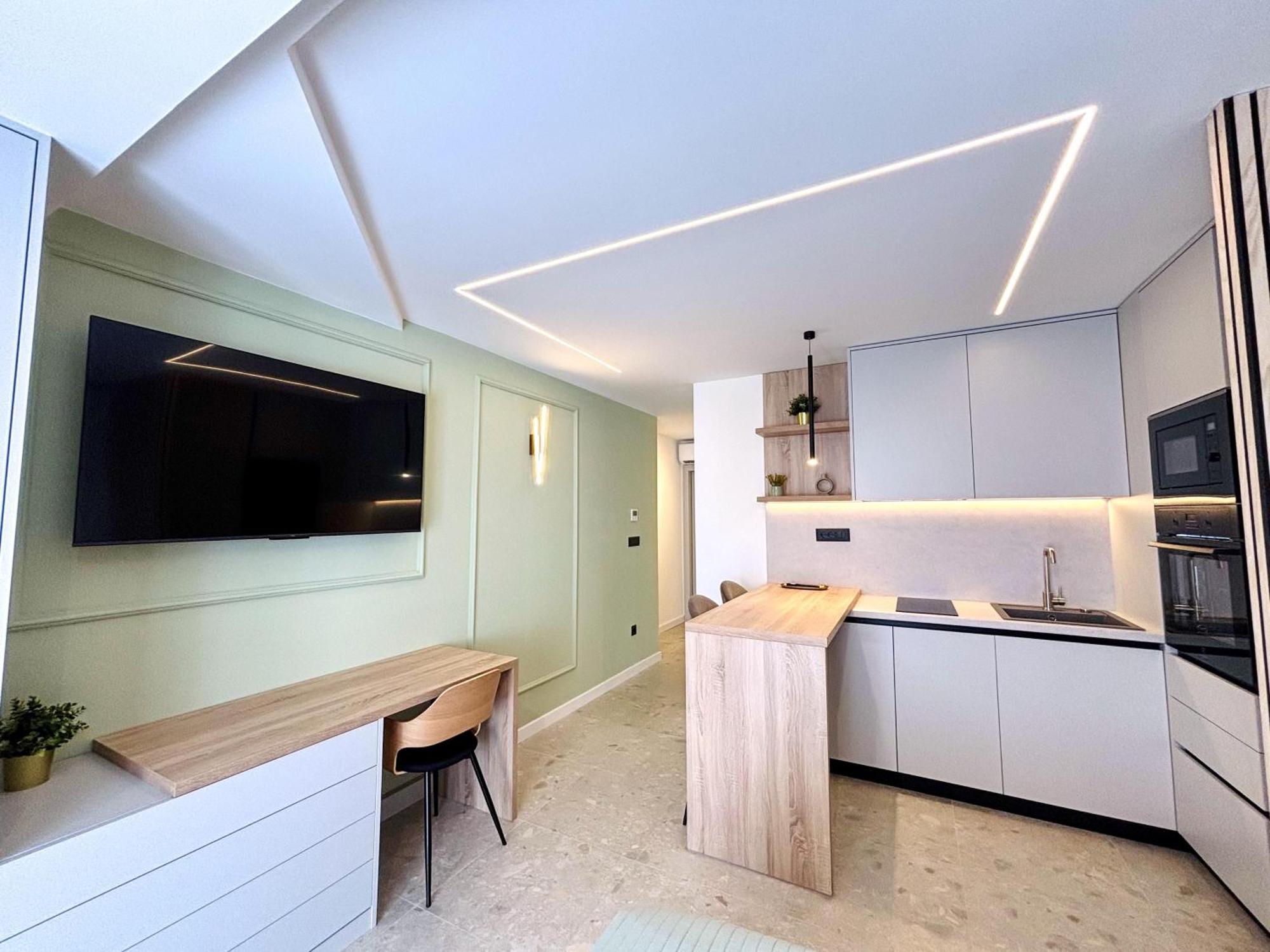 Marthinis Luxury Suites สปลิท ภายนอก รูปภาพ